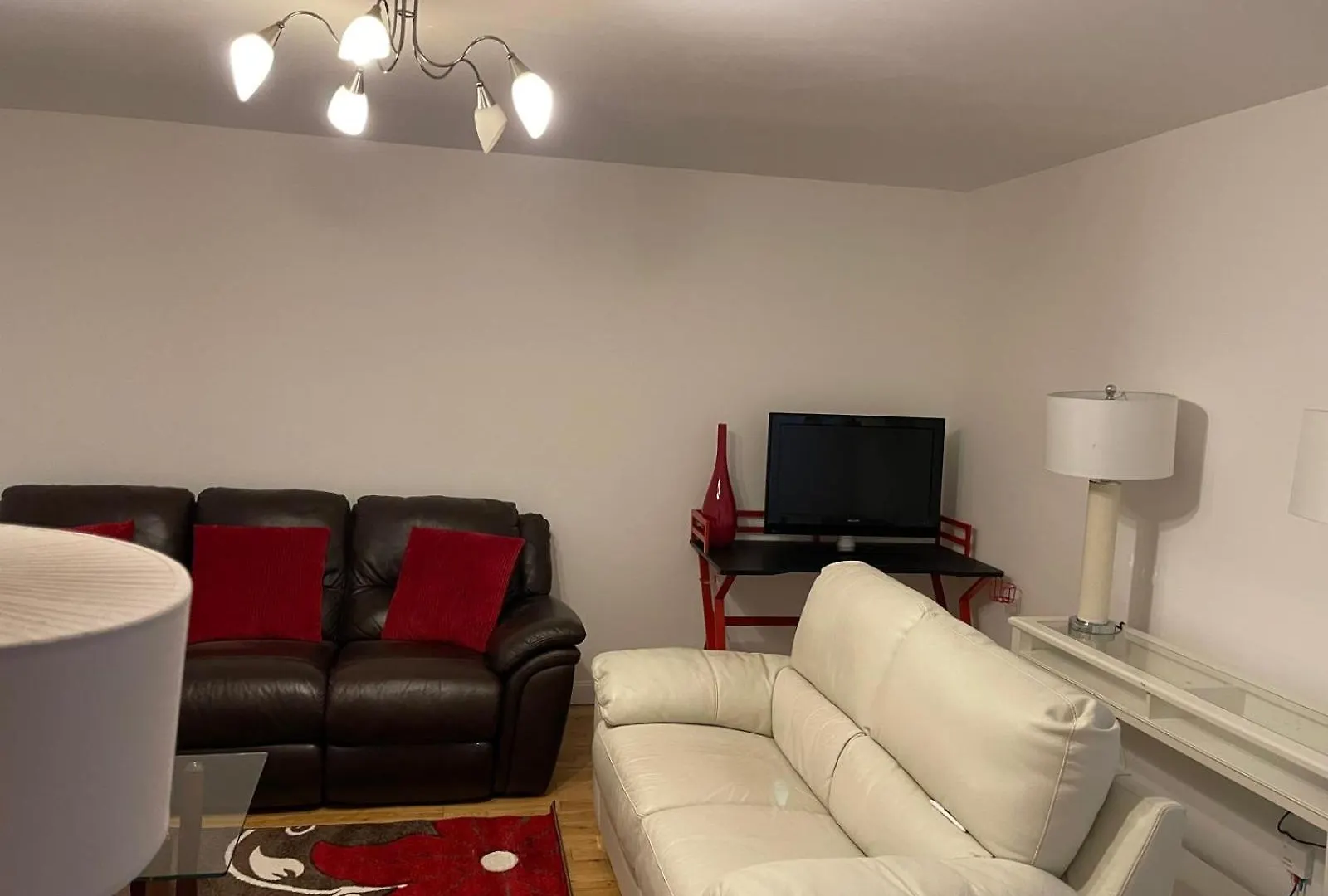 公寓 Morrisons 2 Weeks Plus City Centre 2 Bedroom Apt 阿伯丁